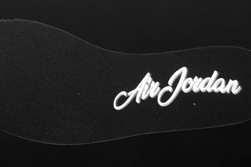 All Categories Air Jordan Jordan Series Basketball Shoes Air Jordan 1 Mid Air Jordan 1 Mid AJ1 Joe 1 Silk Earl Embroidery Thread Hook Mid-top Basketball Shoes 852542-011
